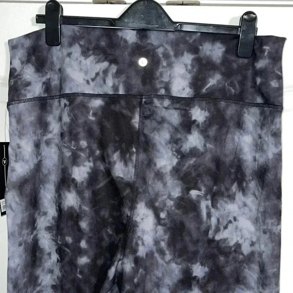 Velocity High Rise Ankle Length Leggings - Picture 7 of 9